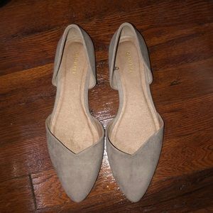Old navy Pointed Toe Flats